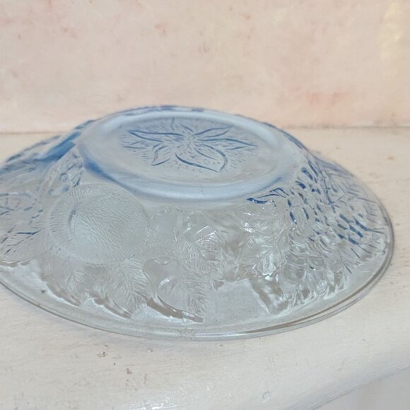 KIG Indonesia Ice Blue Glass Bowls Embossed 8.5” Fruit Pattern garden party - Picture 5 of 7